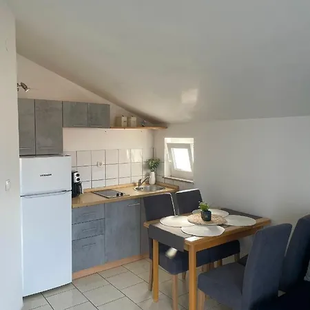 Mario Apartman Biograd na Moru